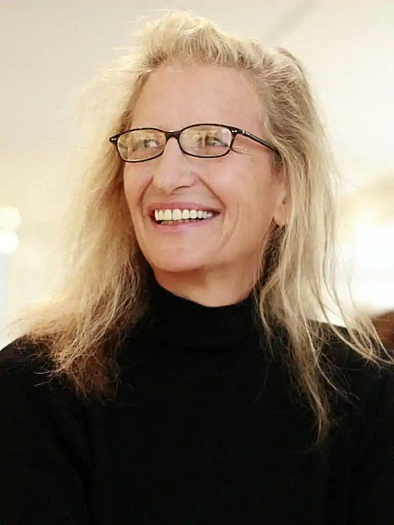 3 Annie Leibovitz 768x1024 - Fotógrafos Famosos: 10 Que Você Deveria Conhecer