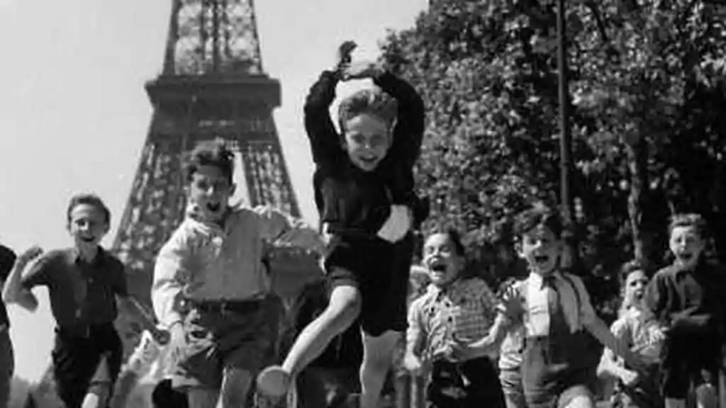 robert doisneau 3 1024x576 - Fotógrafos Famosos: 10 Que Você Deveria Conhecer