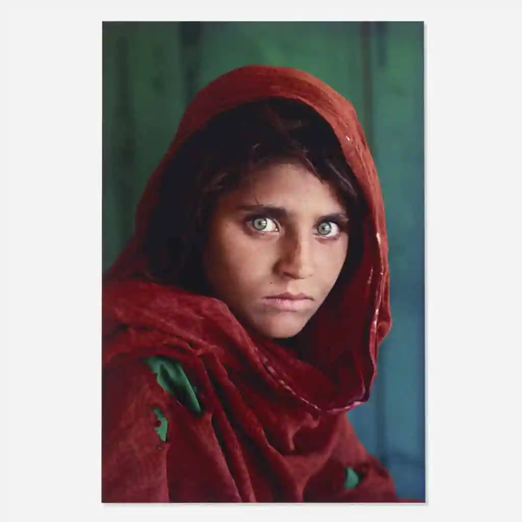 steve mccurry 1024x1024 - Fotógrafos Famosos: 10 Que Você Deveria Conhecer